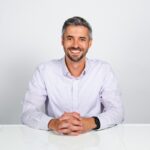 Portrait of Lucas Mendicelli, commercial photographer and client testimonial for Zara Clipping
